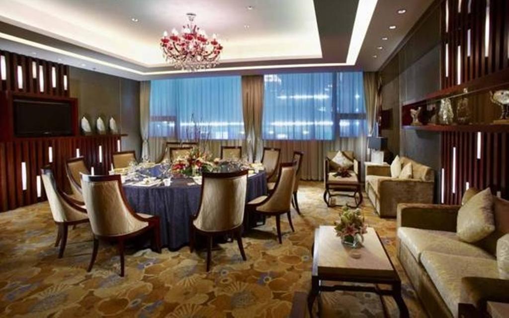 Royal Tulip Hotel Zhujiajiao שנגחאי מראה חיצוני תמונה